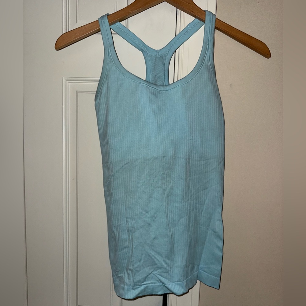 Lululemon tank